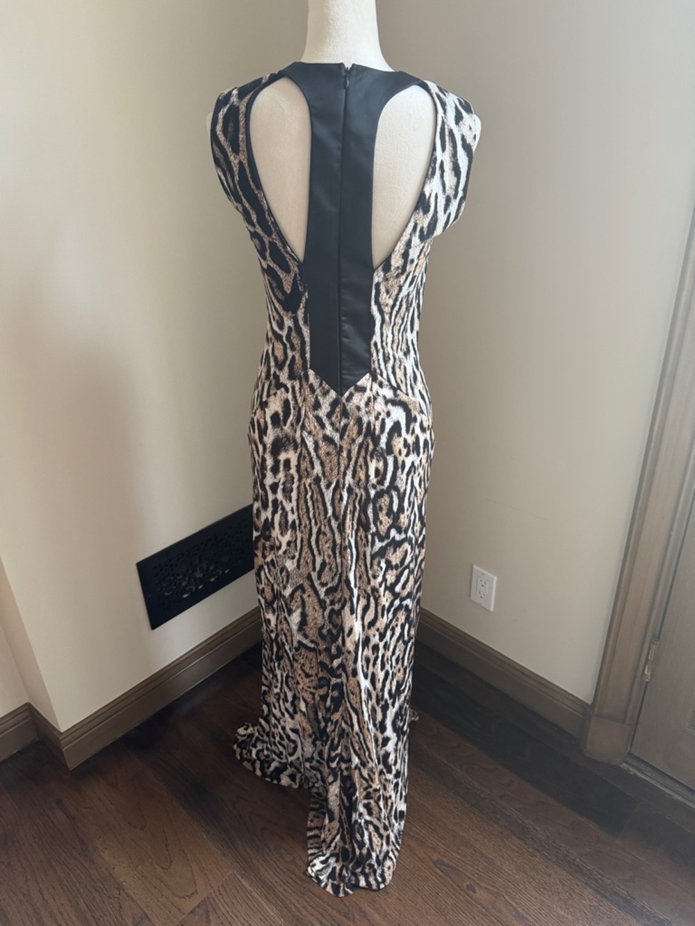 JUST CAVALLI by Roberto Cavalli Long Leopard Brown Print Cutout Dress Gown Large - Picture 6 of 10